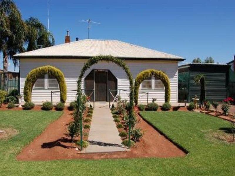 26 Zara Street, GOOLGOWI NSW 2652, Goolgowi - Image 1