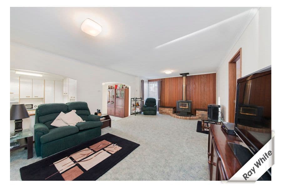 157 Chuculba Crescent, GIRALANG ACT 2617, Giralang - Thumbnail 2