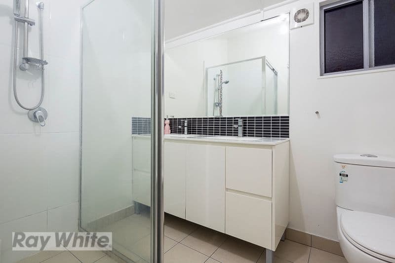 26 Ninth Avenue, Coorparoo QLD 4151, Coorparoo - Thumbnail 5