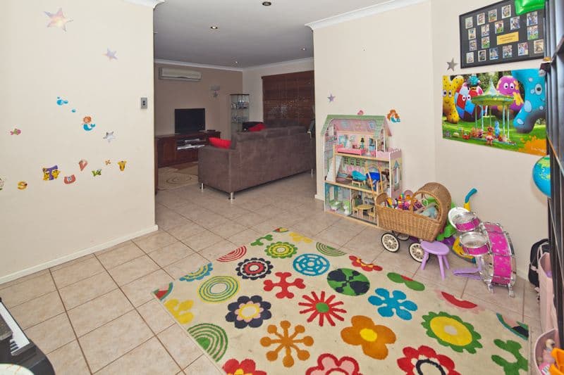 2 Barnes Court, CRAIGIE WA 6025, Craigie - Thumbnail 3
