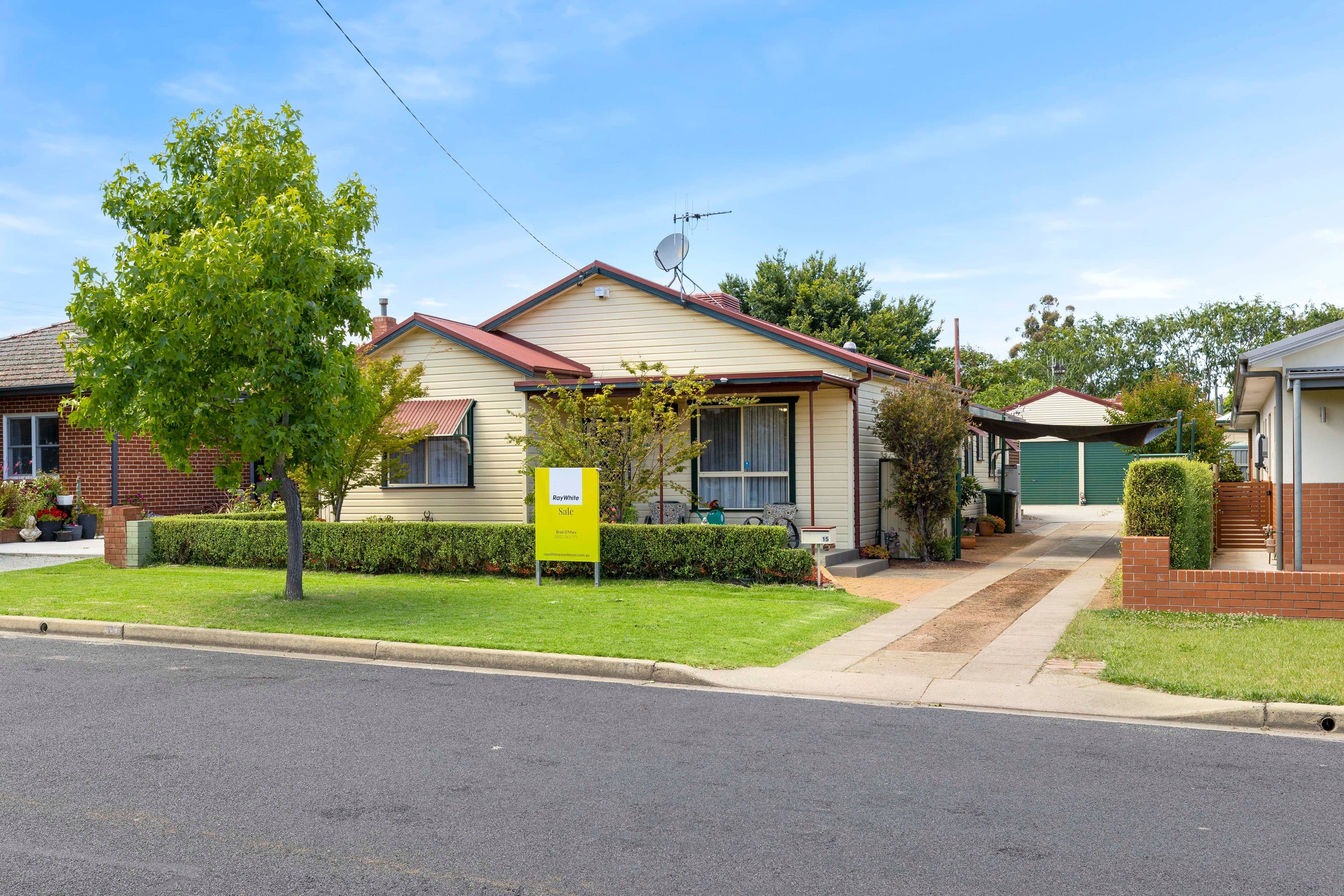 15 Hayes Street, Queanbeyan NSW 2620, Queanbeyan - Image 1