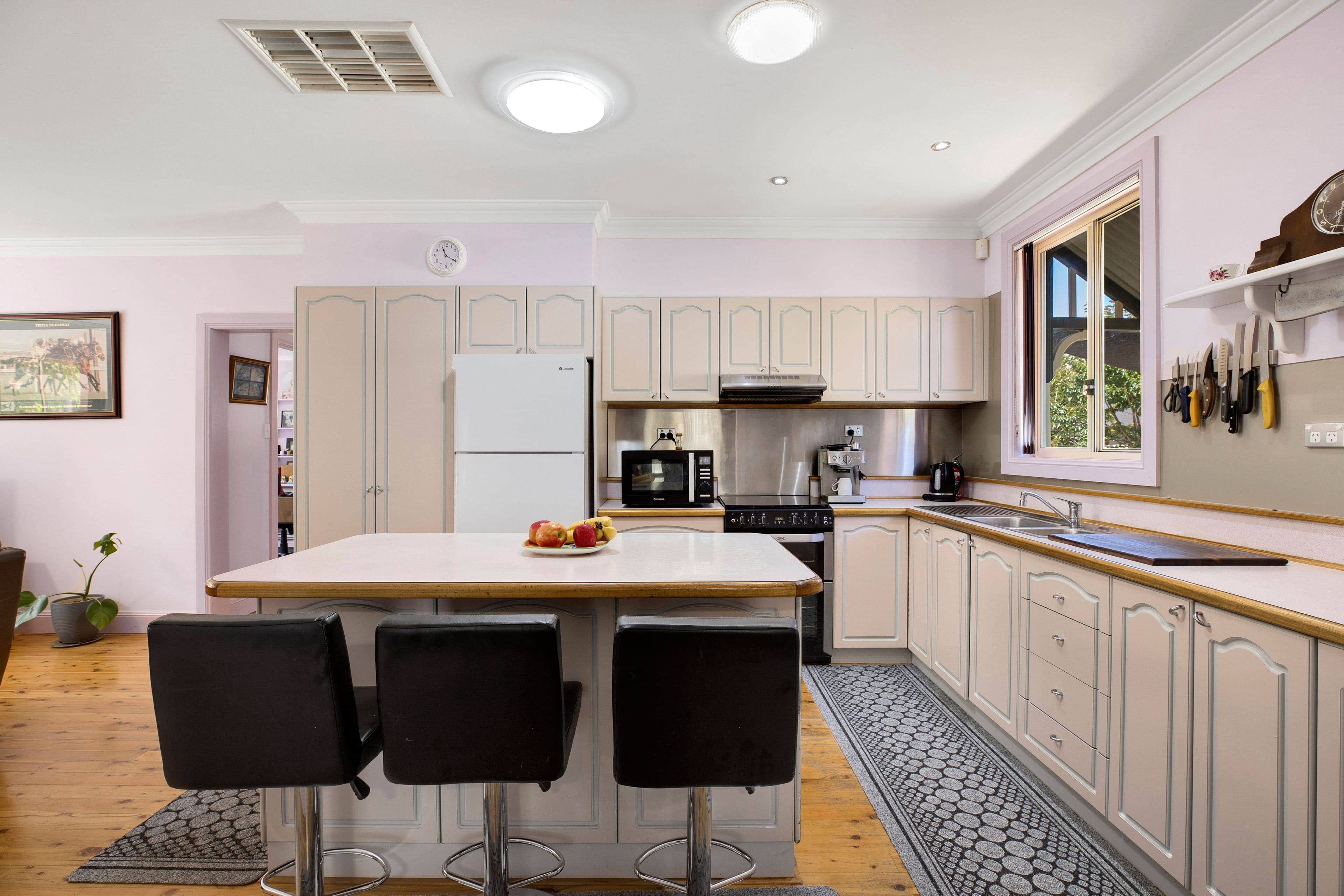 15 Hayes Street, Queanbeyan NSW 2620, Queanbeyan - Thumbnail 8