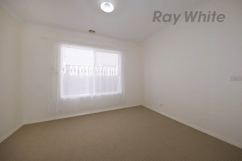 24 Banbury Street, Williams Landing VIC 3027, Williams Landing - Thumbnail 4