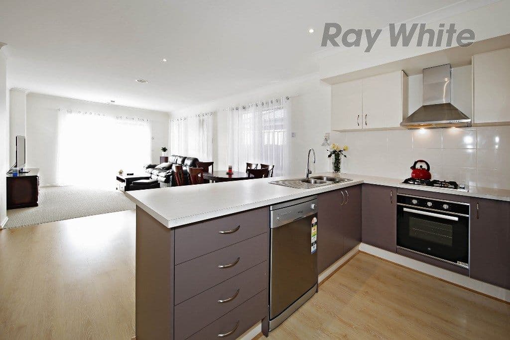 24 Banbury Street, Williams Landing VIC 3027, Williams Landing - Thumbnail 6