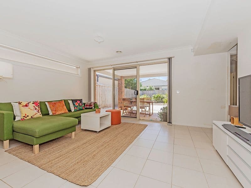 34 Larson Avenue, Tarneit VIC 3029, Tarneit - Thumbnail 3
