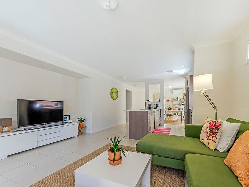 34 Larson Avenue, Tarneit VIC 3029, Tarneit - Thumbnail 4