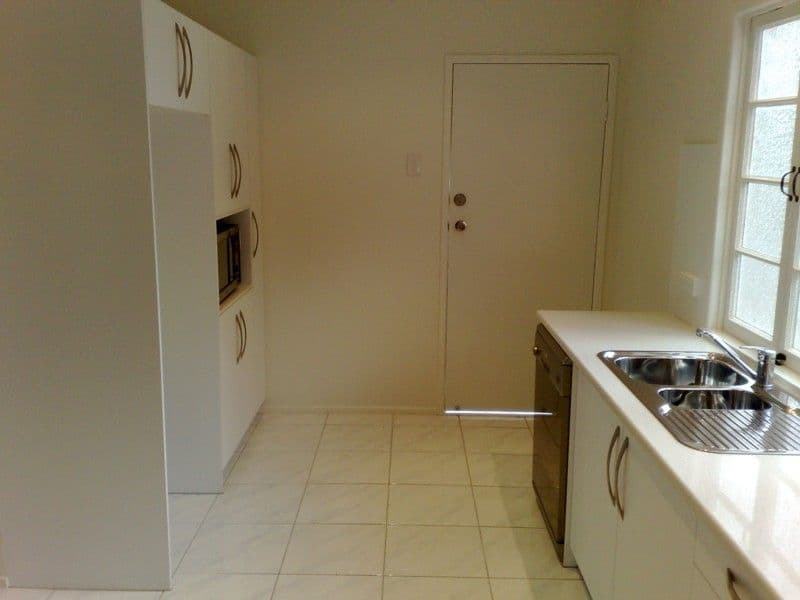 116 Broadwater Road, MOUNT GRAVATT EAST QLD 4122, Mount Gravatt East - Thumbnail 4