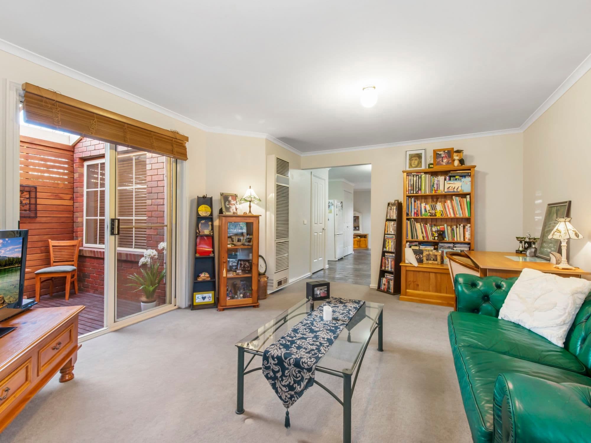 17 Reserve Street, Berwick VIC 3806, Berwick - Thumbnail 2