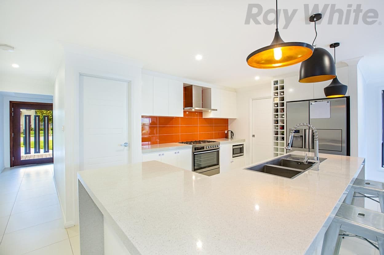 6 Treacy Avenue, Middleton Grange NSW 2171, Middleton Grange - Thumbnail 7