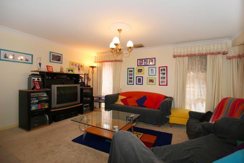 3  Nursery Place, DINGLEY VILLAGE VIC 3172, Dingley Village - Thumbnail 2
