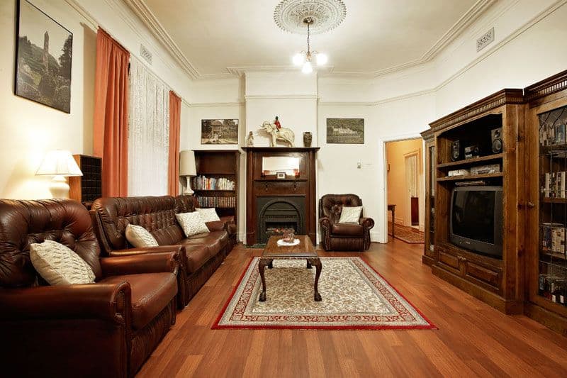 129 Rossmoyne Street, THORNBURY VIC 3071, Thornbury - Thumbnail 2