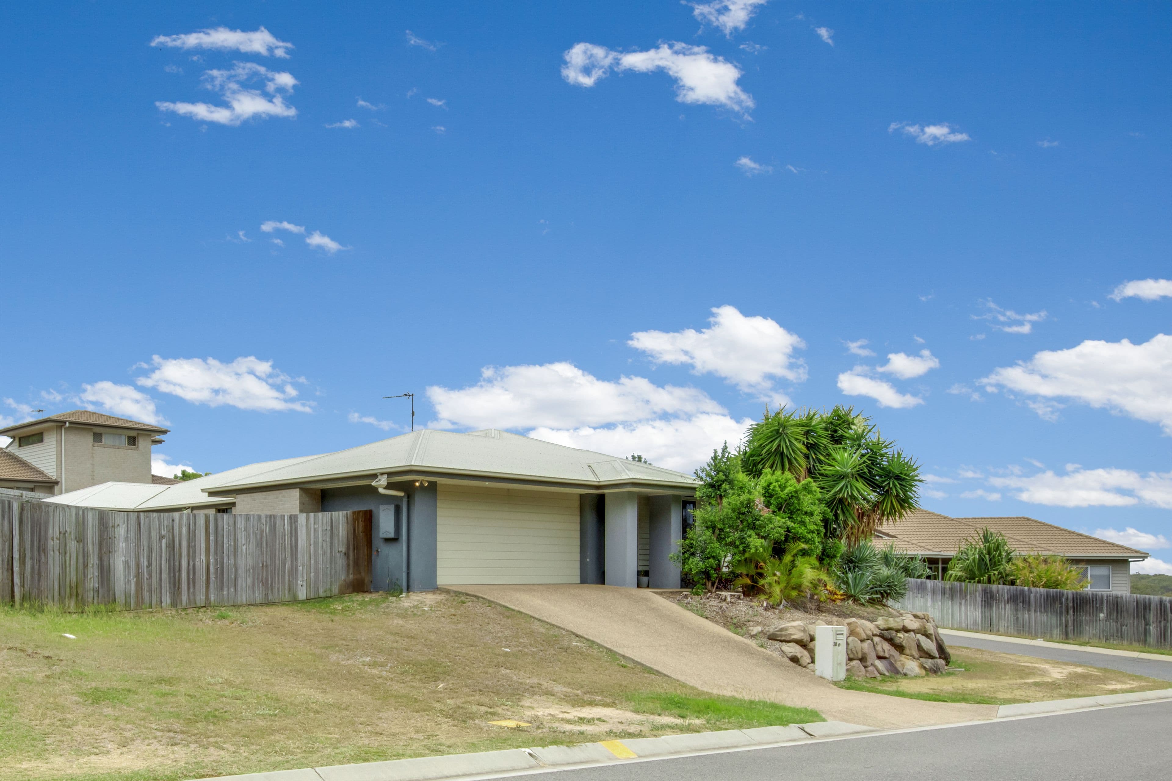 28 Blaxland Court, Glen Eden QLD 4680, Glen Eden - Thumbnail 2