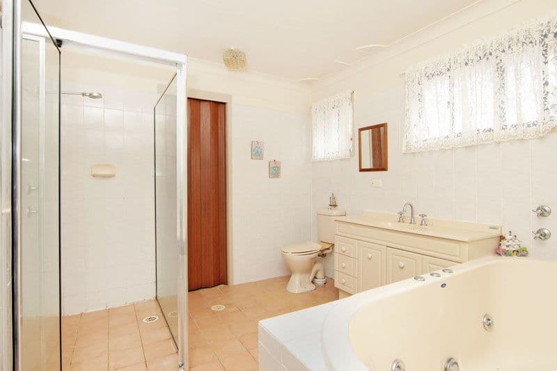 3 Shakespeare  Avenue, BATEAU BAY NSW 2261, Bateau Bay - Thumbnail 8