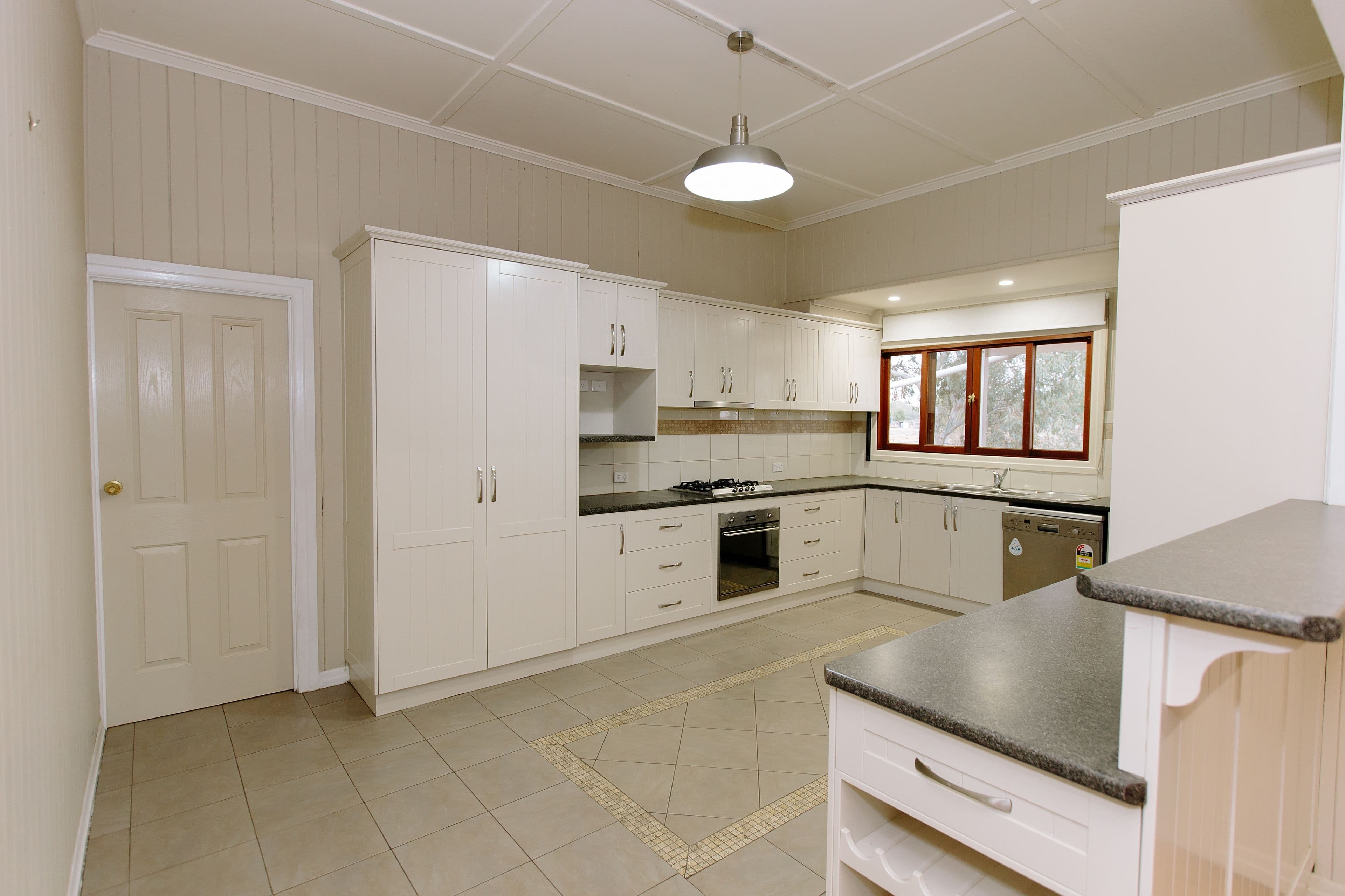 5 Dyson Road, Goondiwindi QLD 4390, Goondiwindi - Thumbnail 2
