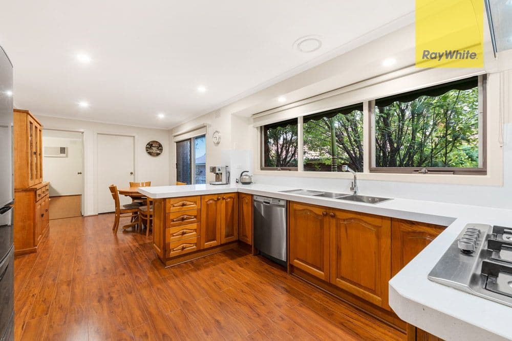 7 Cawley Court, Wantirna South VIC 3152, Wantirna South - Thumbnail 2