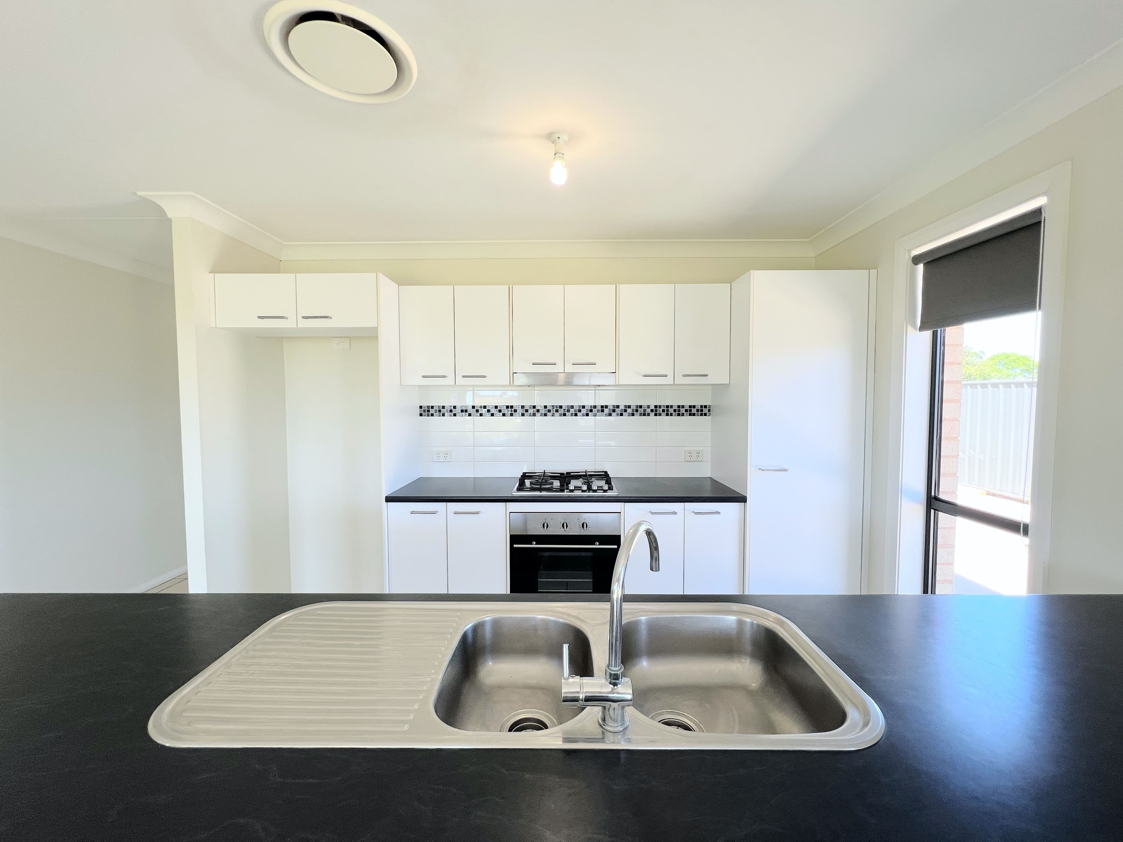 10 Bob Acheson Avenue, Forbes NSW 2871, Forbes - Thumbnail 6
