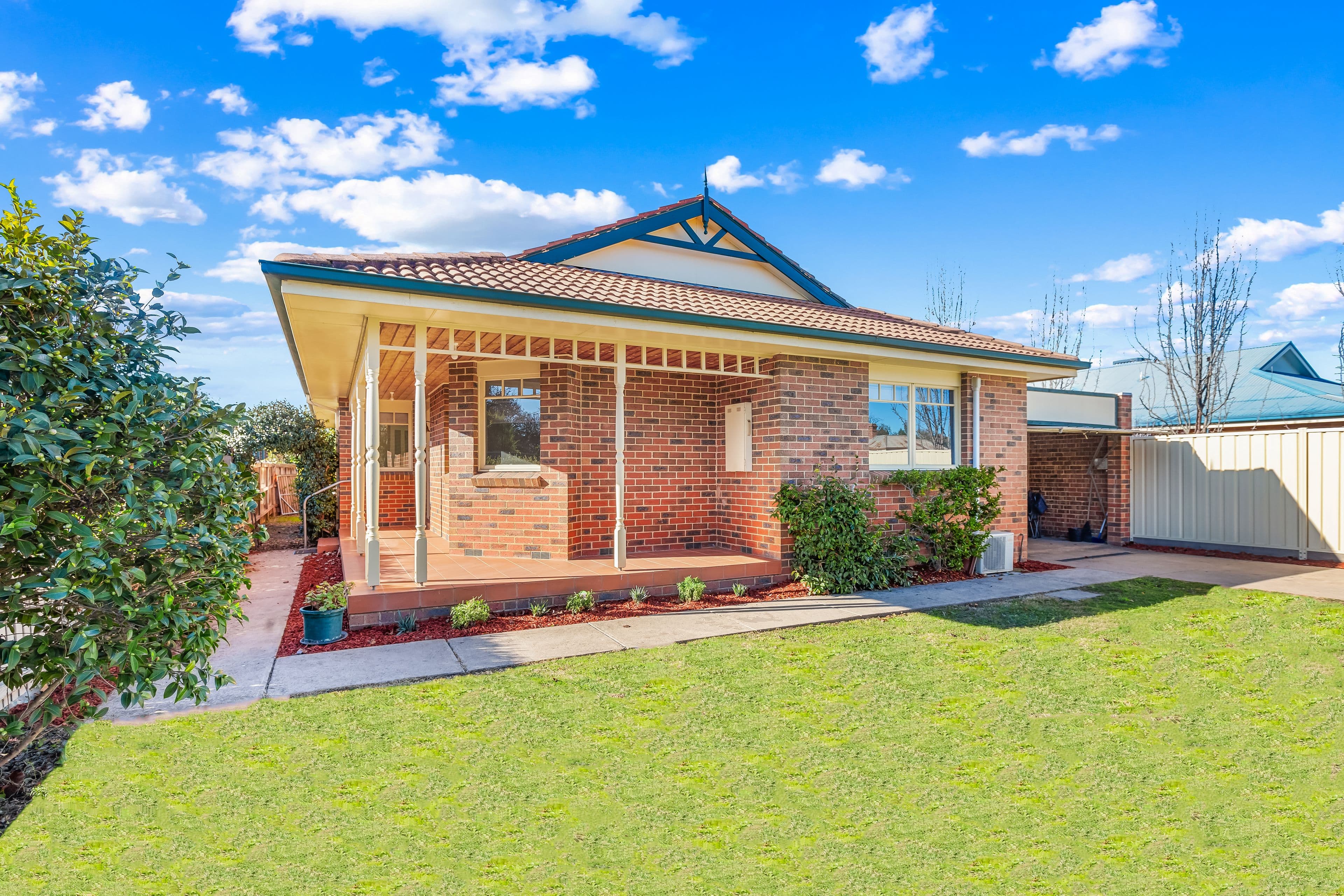 24 Kitchen Street, Mansfield VIC 3722, Mansfield - Image 1