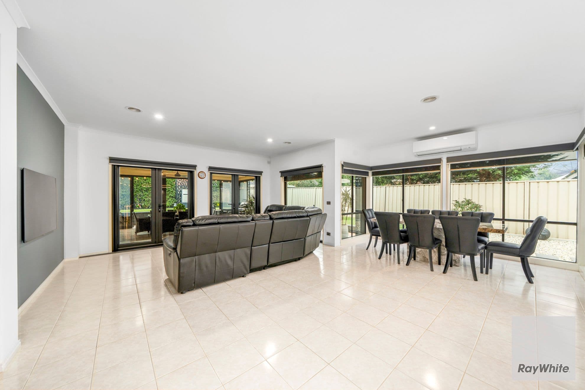 27 Stoke Heath Way, Caroline Springs VIC 3023, Caroline Springs - Thumbnail 7