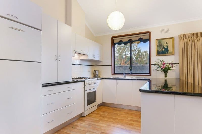129 Wilson Street, Cheltenham VIC 3192, Cheltenham - Thumbnail 4