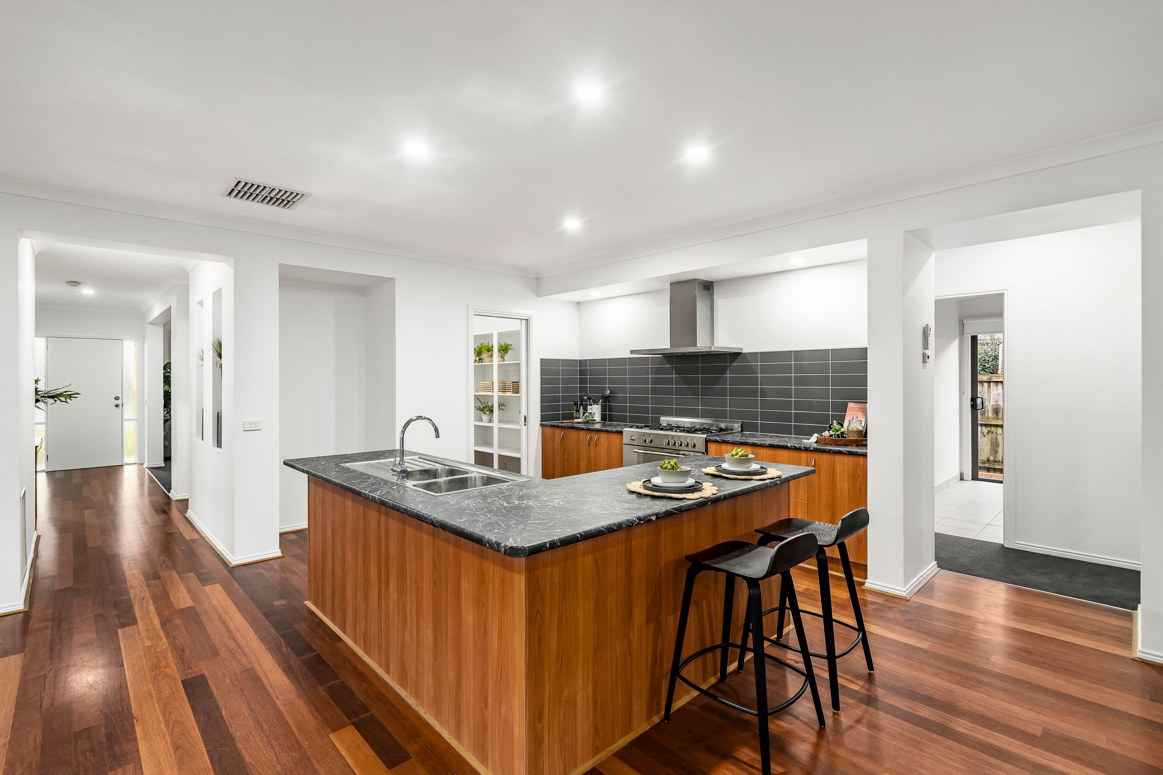 33 Eminence Boulevard, Doreen VIC 3754, Doreen - Thumbnail 3