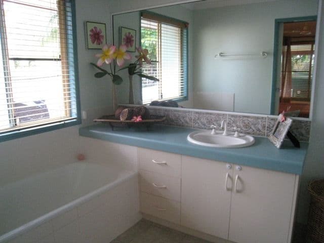 19 Elm Drive, ANDERGROVE QLD 4740, Andergrove - Thumbnail 3