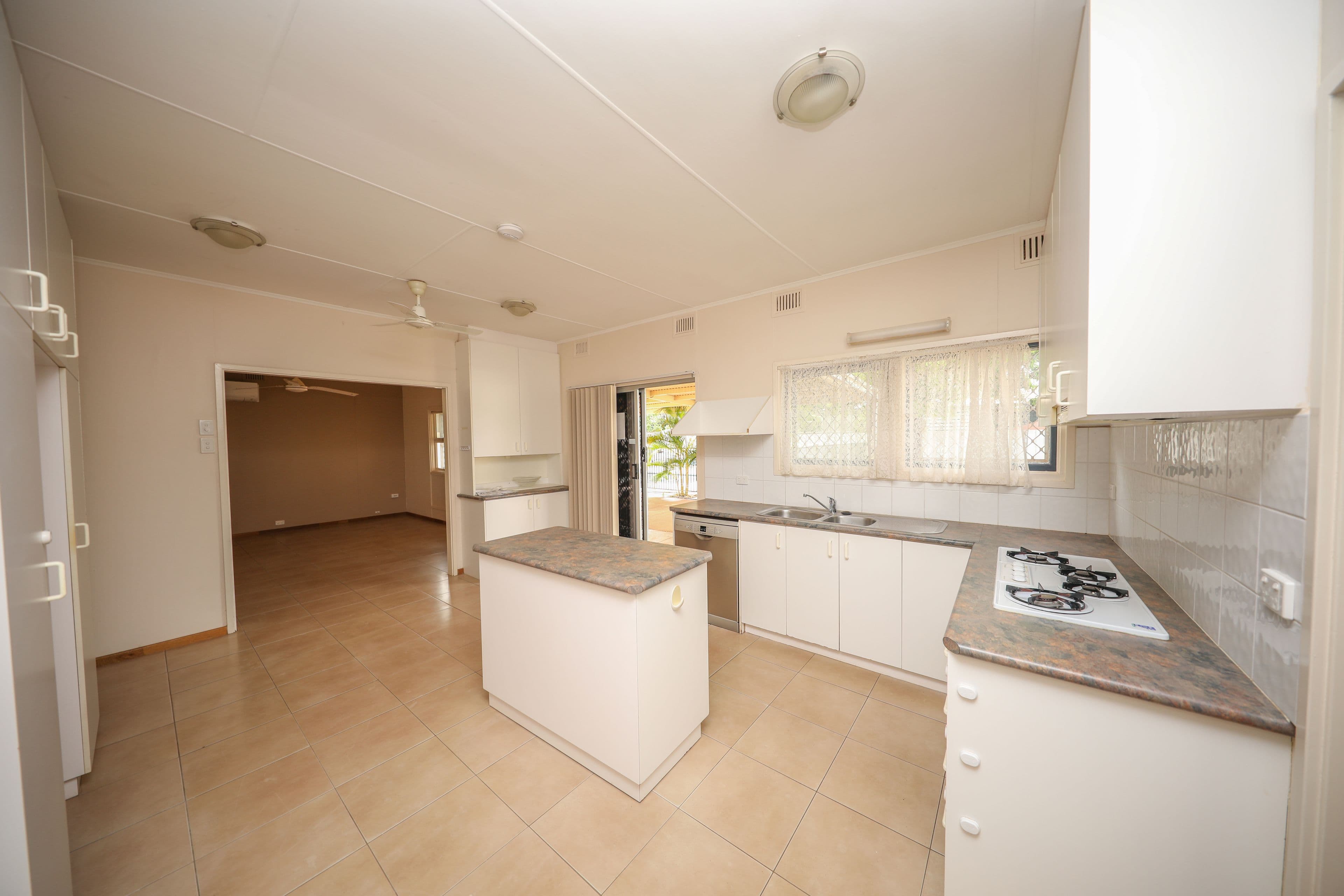 11 Dolphin Way, Bulgarra WA 6714, Bulgarra - Thumbnail 2