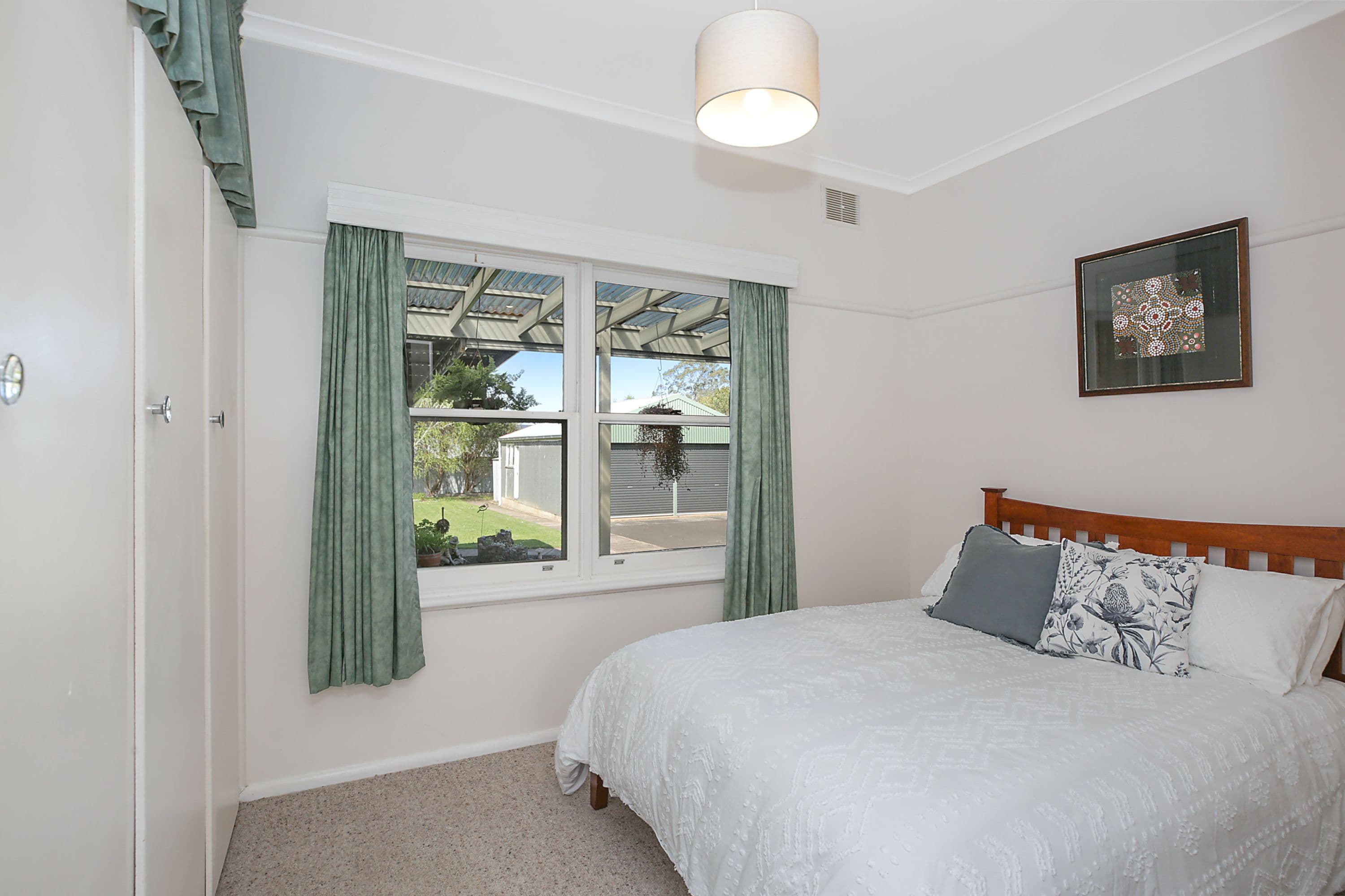 9 Parrott Street, Cobden VIC 3266, Cobden - Thumbnail 8