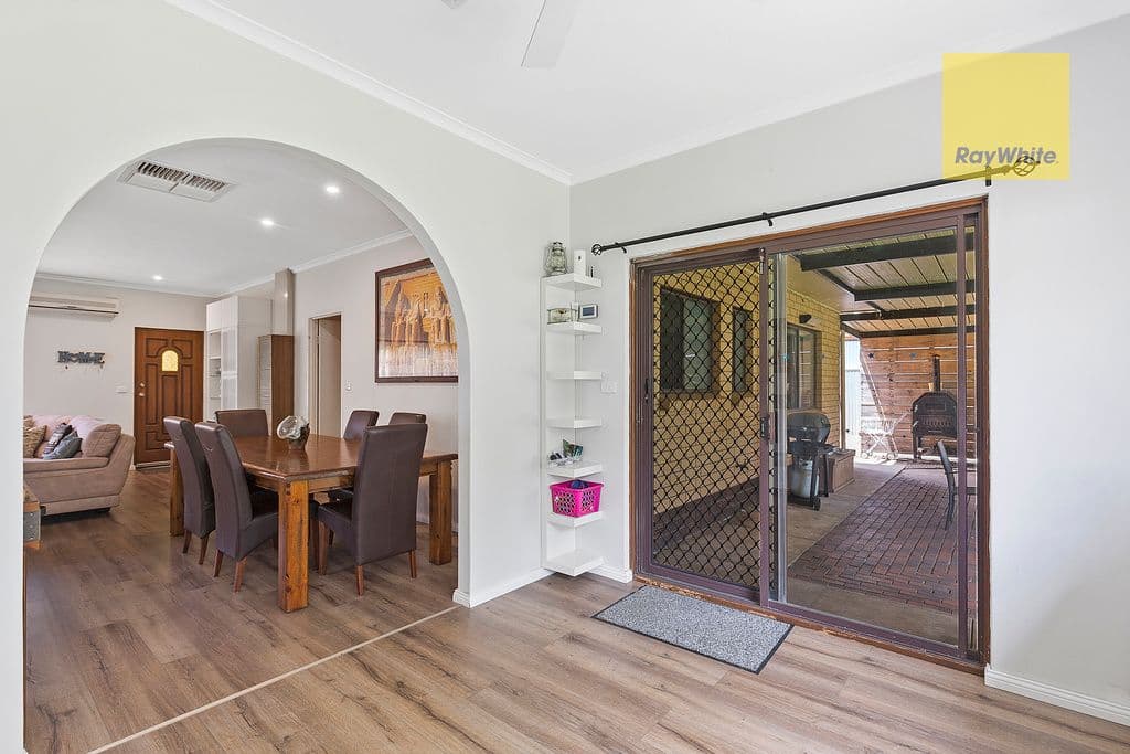 32 Conington Crescent, Morphett Vale SA 5162, Morphett Vale - Thumbnail 5