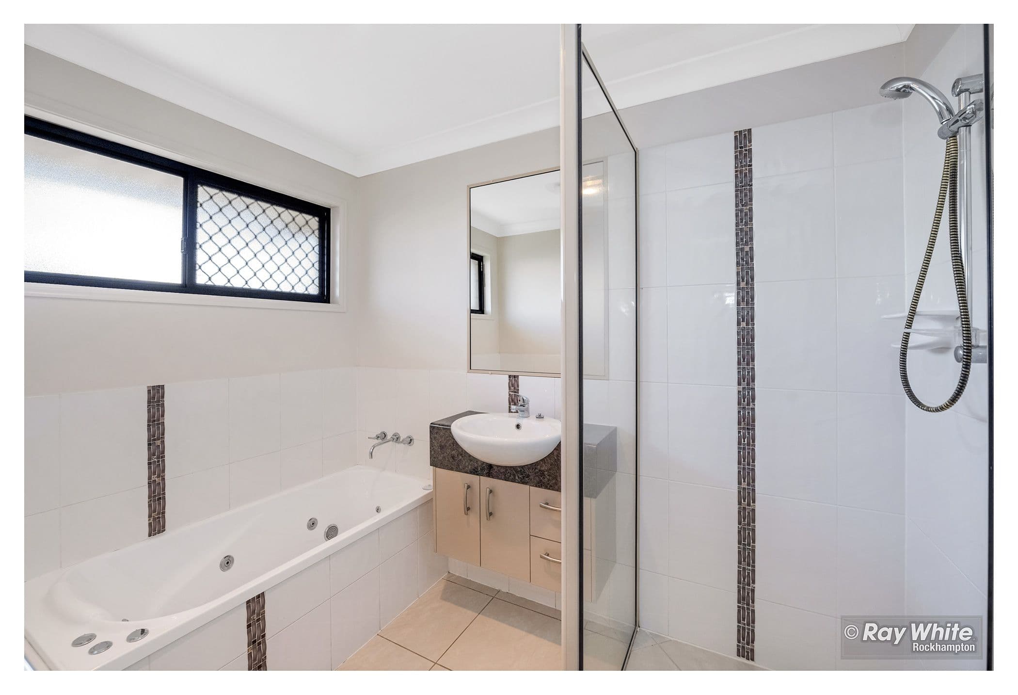 3 Bruce Hiskens Court, Norman Gardens QLD 4701, Norman Gardens - Thumbnail 3