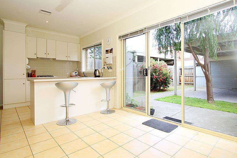 19 Grassland Avenue, COBURG VIC 3058, Coburg - Thumbnail 3