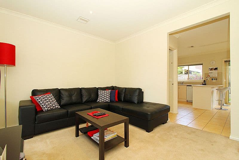 19 Grassland Avenue, COBURG VIC 3058, Coburg - Thumbnail 4