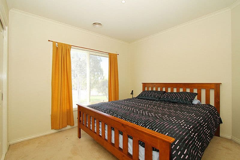 19 Grassland Avenue, COBURG VIC 3058, Coburg - Thumbnail 5