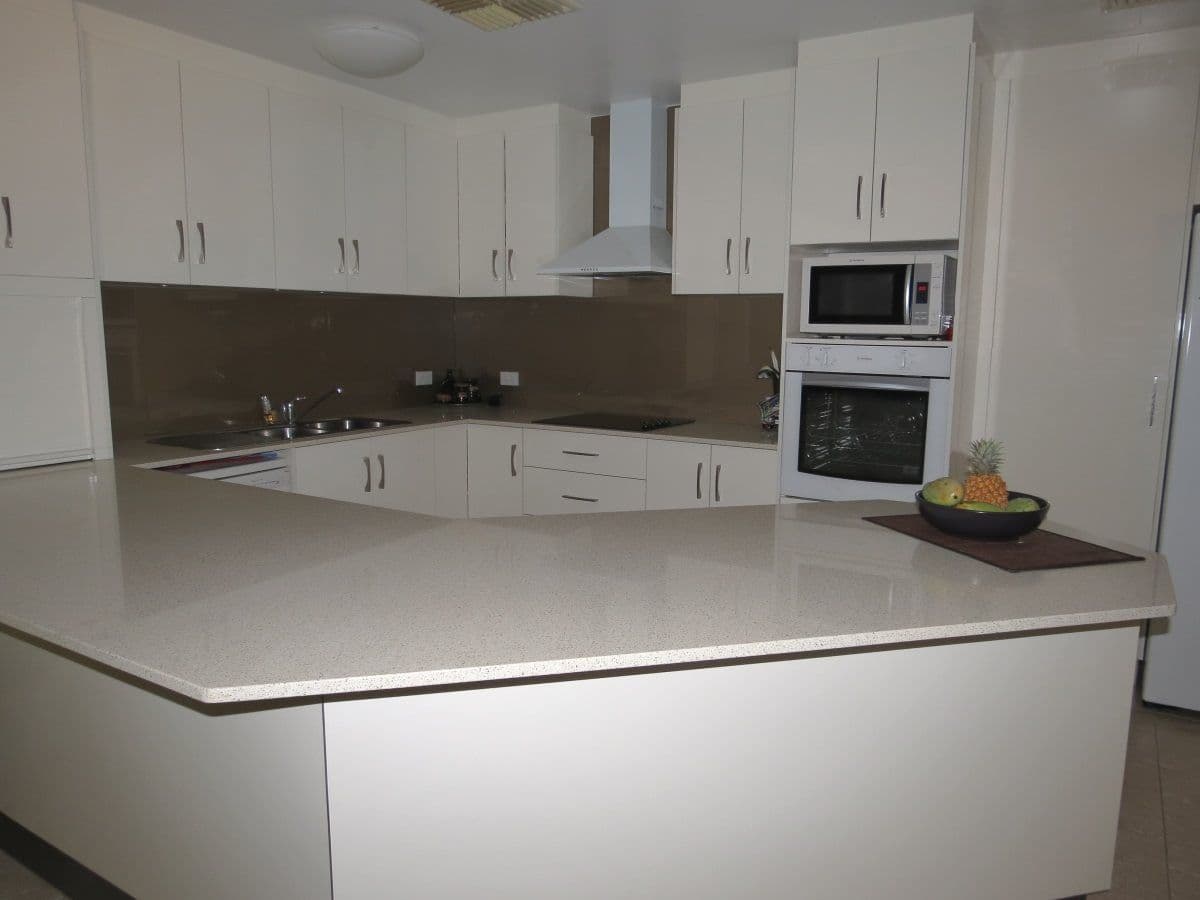 37 Slack Drive, Emerald QLD 4720, Emerald - Thumbnail 2