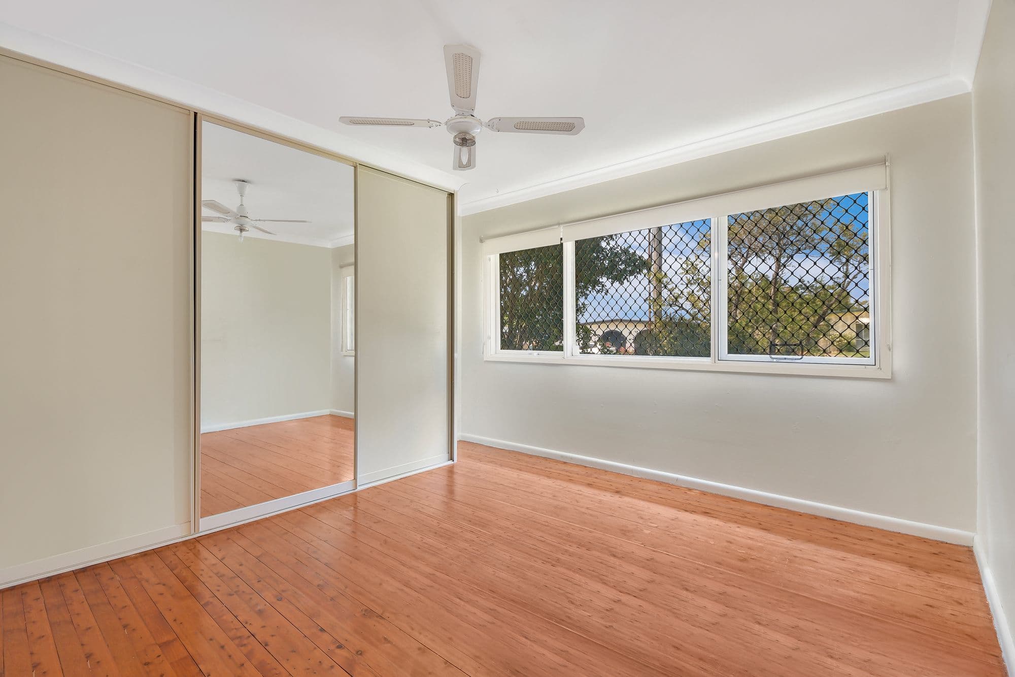 5 Campbellfield Avenue, Bradbury - Thumbnail 6