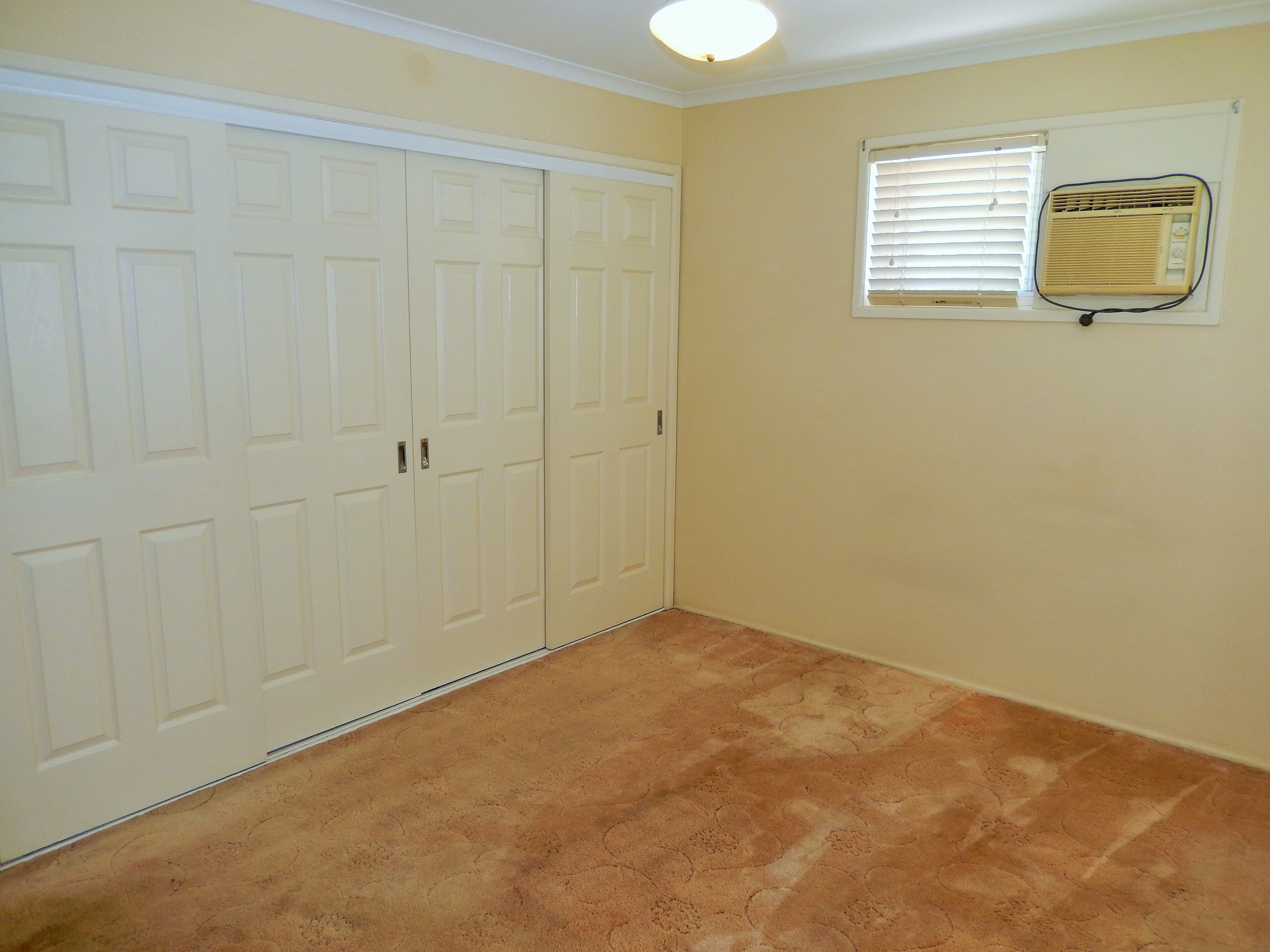 17 Bryant Court, Silkstone QLD 4304, Silkstone - Thumbnail 8