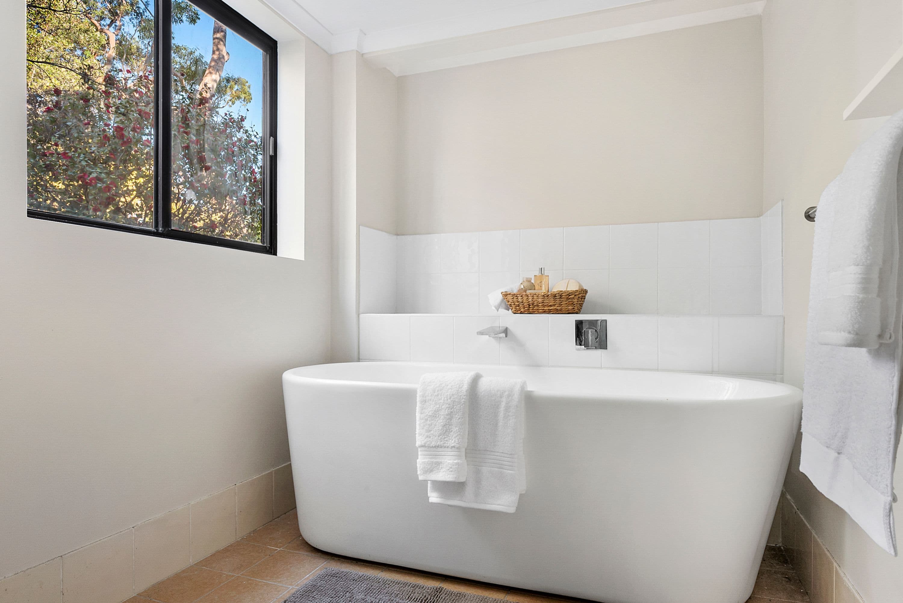 21 Fairy Dell Close, Westleigh - Thumbnail 3