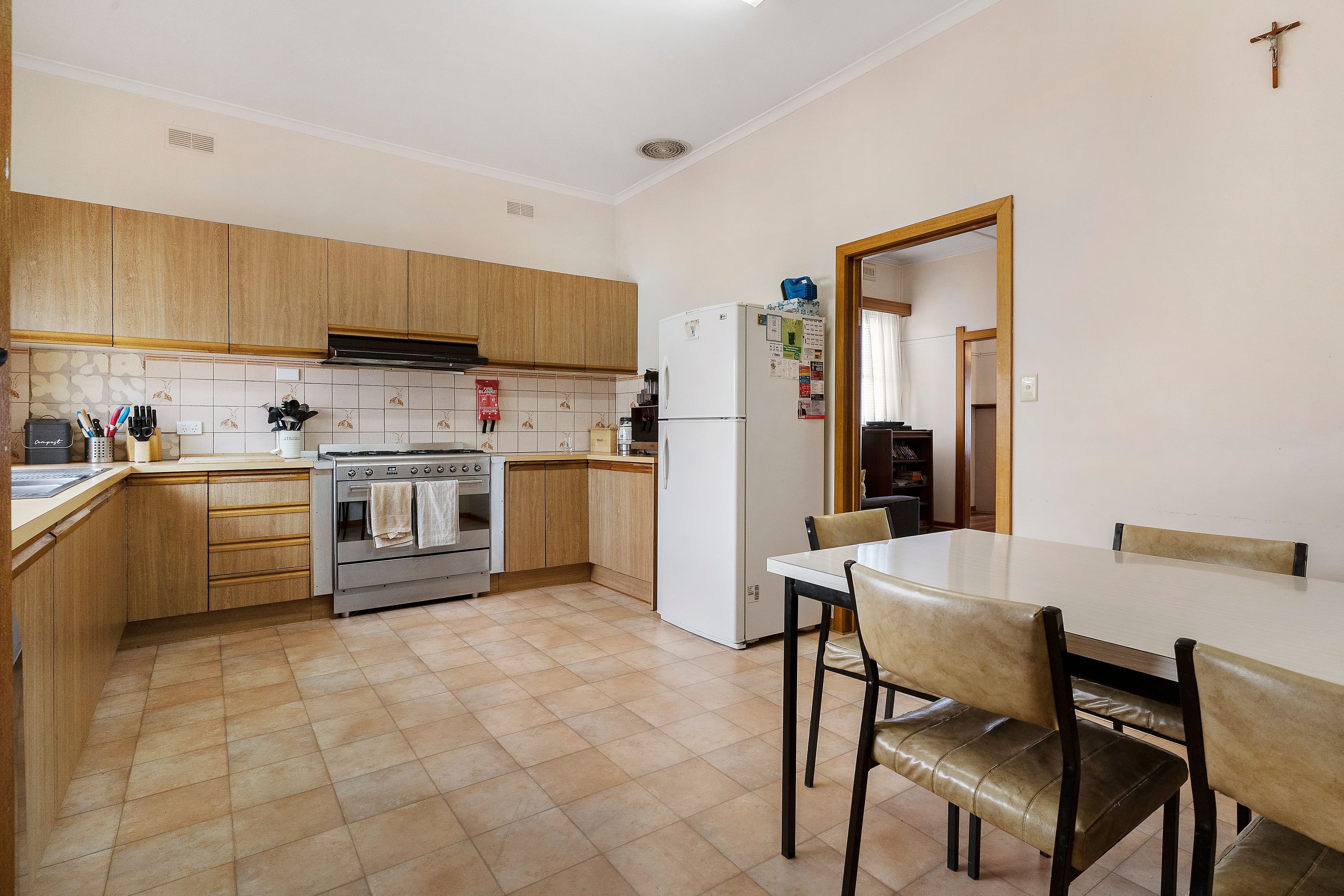 3 Stafford Street, Footscray VIC 3011, Footscray - Thumbnail 4