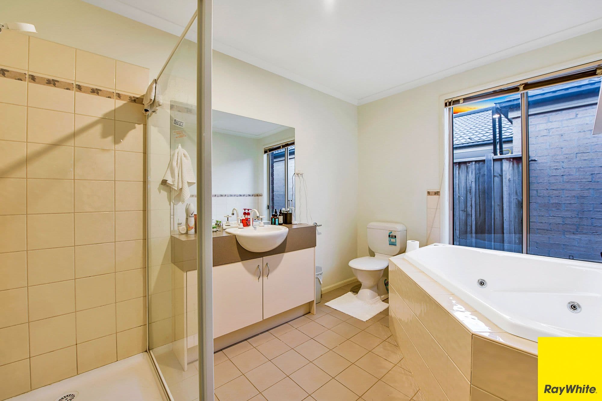 17 Ladybird Crescent, Point Cook VIC 3030, Point Cook - Thumbnail 4