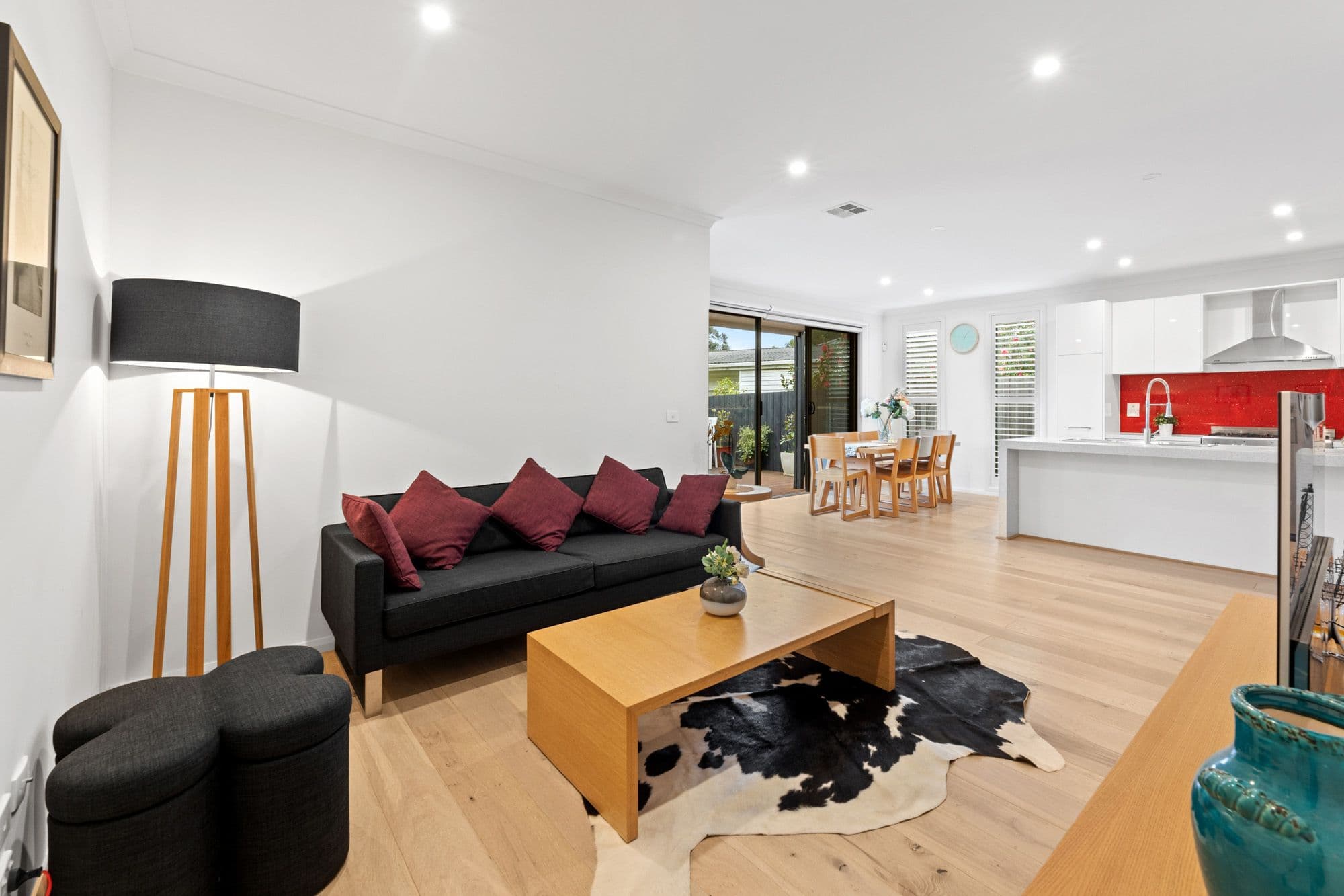 12 Hastings Avenue, Blackburn South VIC 3130, Blackburn South - Thumbnail 2
