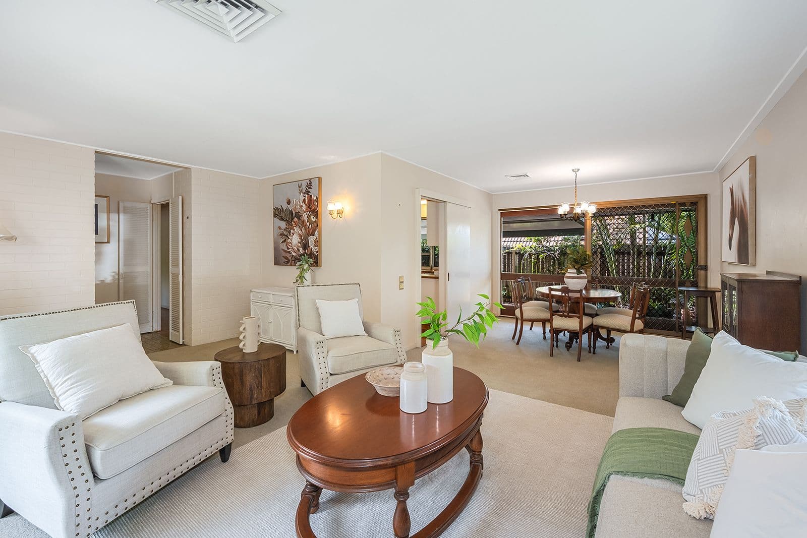 7 Roxburgh Street, Kenmore QLD 4069, Kenmore - Thumbnail 4