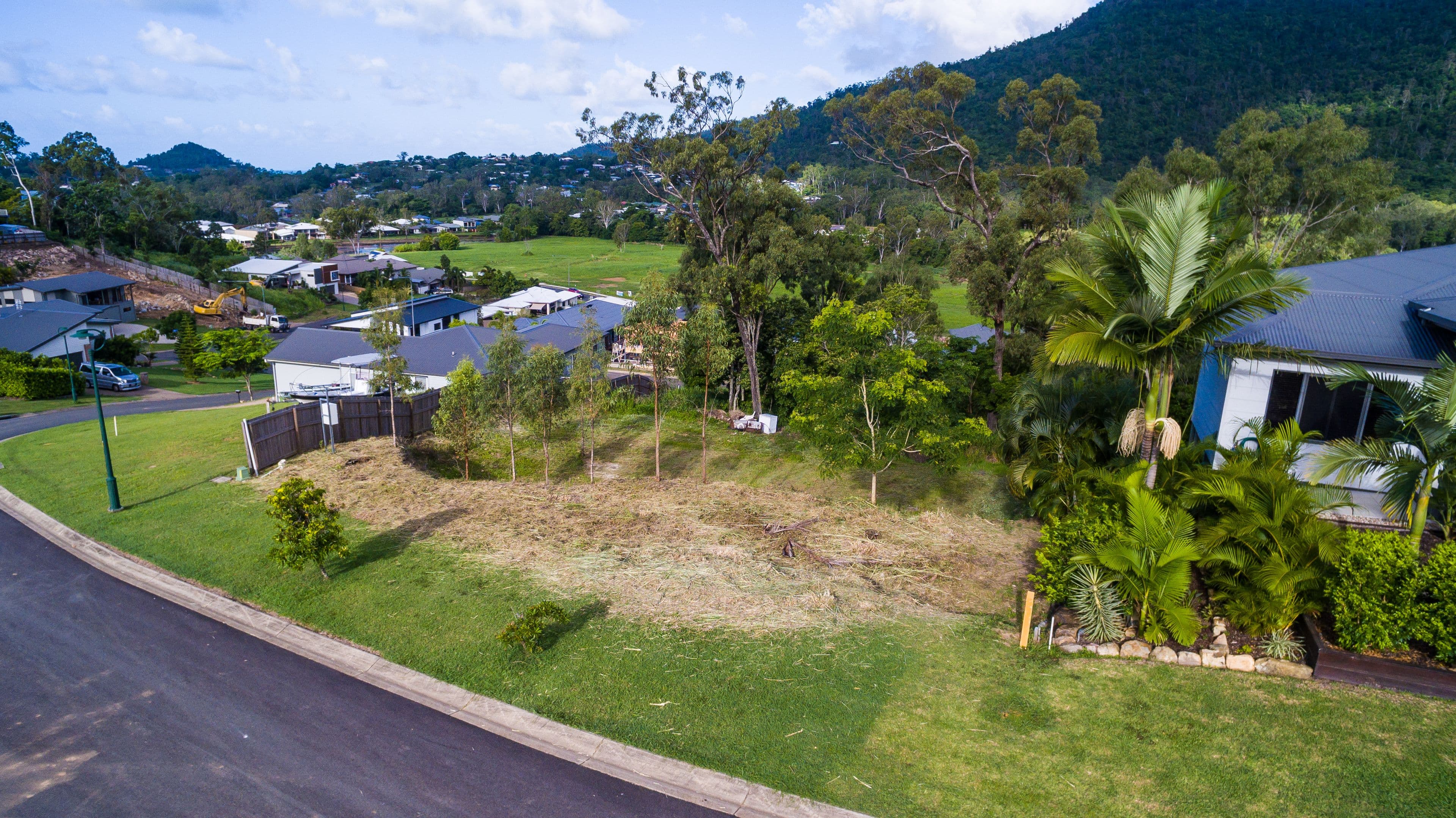 1 Scarlet Gum Crescent, Cannonvale QLD 4802, Cannonvale - Thumbnail 4