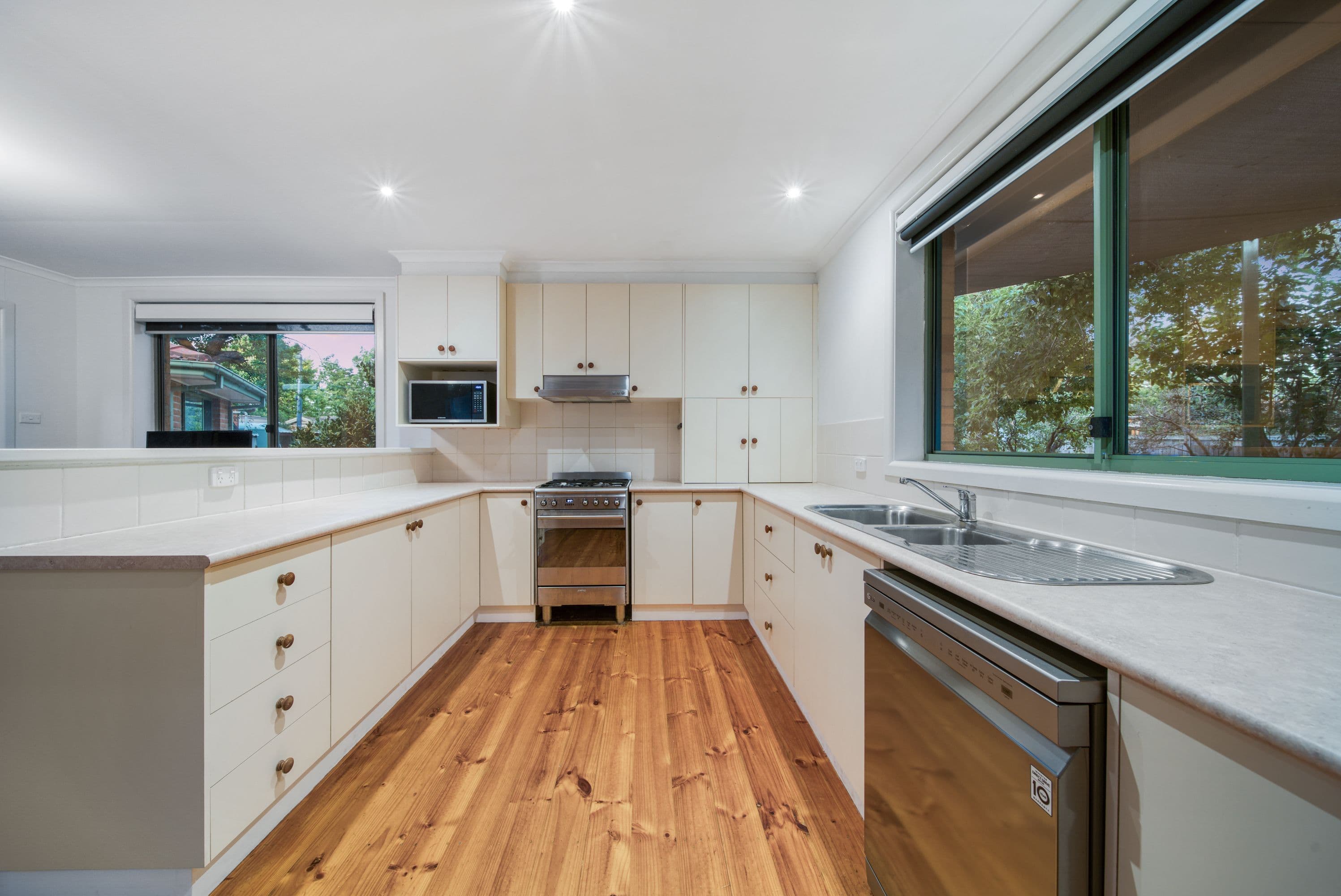 6 Becker Place, Downer ACT 2602, Downer - Thumbnail 3