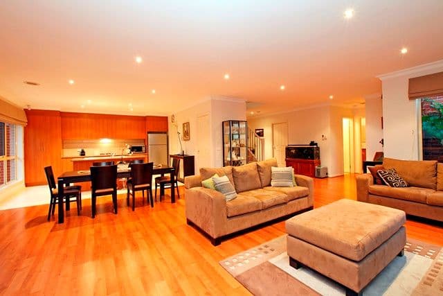 94 Rathcown Road, RESERVOIR VIC 3073, Reservoir - Thumbnail 2