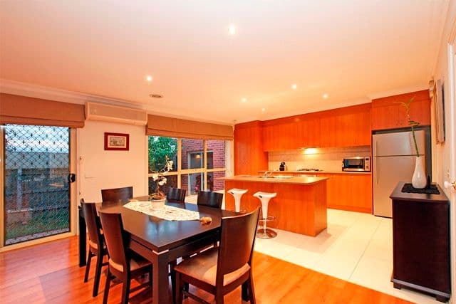94 Rathcown Road, RESERVOIR VIC 3073, Reservoir - Thumbnail 4