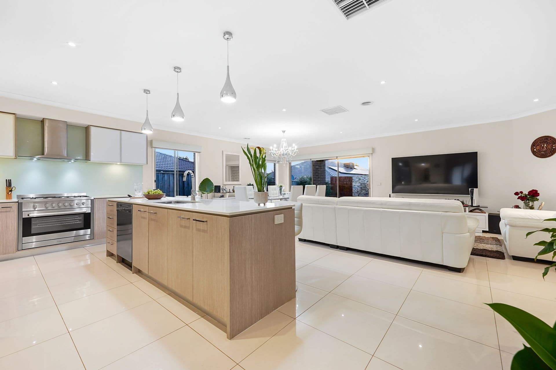 4 Almondsbury Avenue, Berwick VIC 3806, Berwick - Thumbnail 6