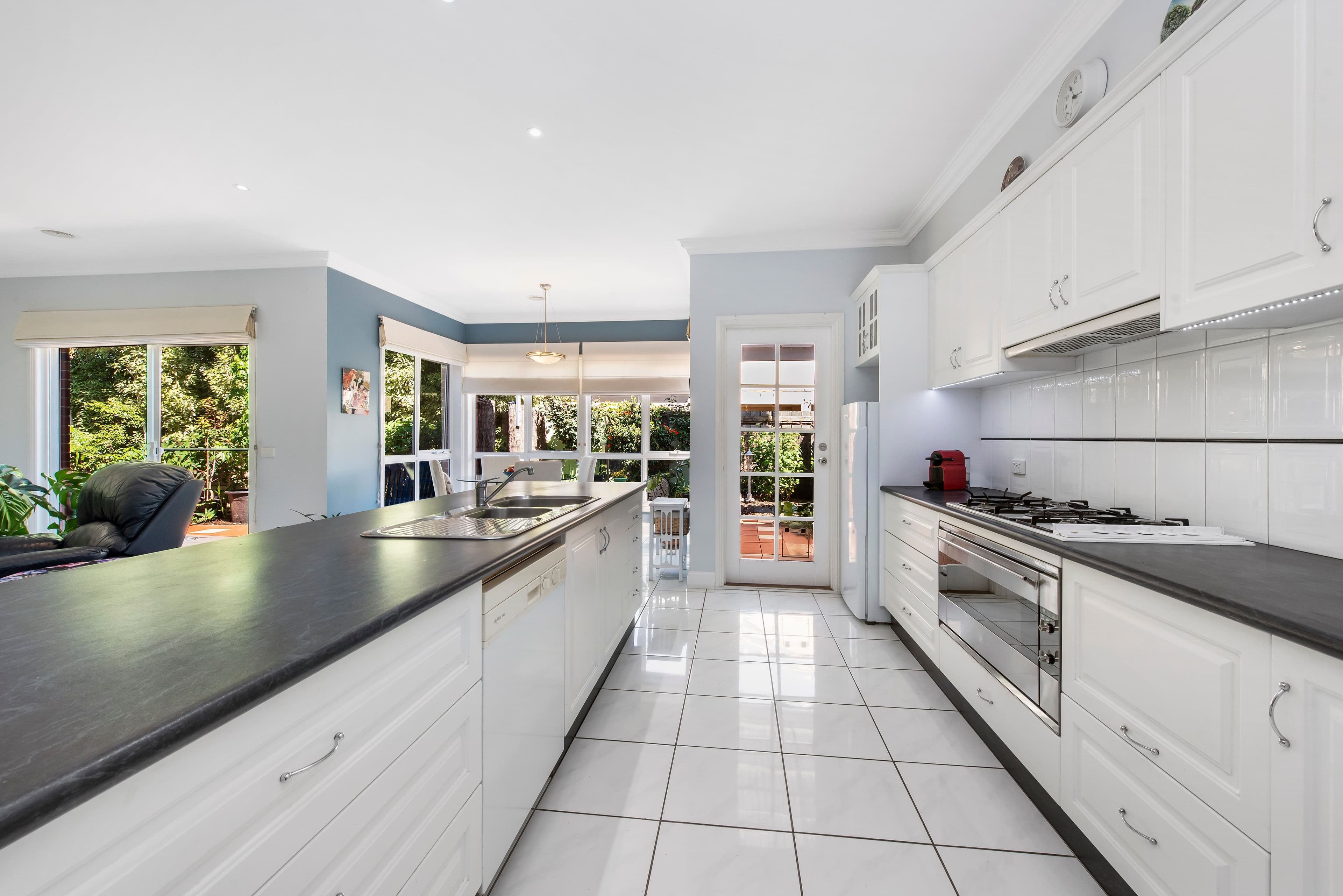 14 Ralron Court, Pakenham VIC 3810, Pakenham - Thumbnail 4