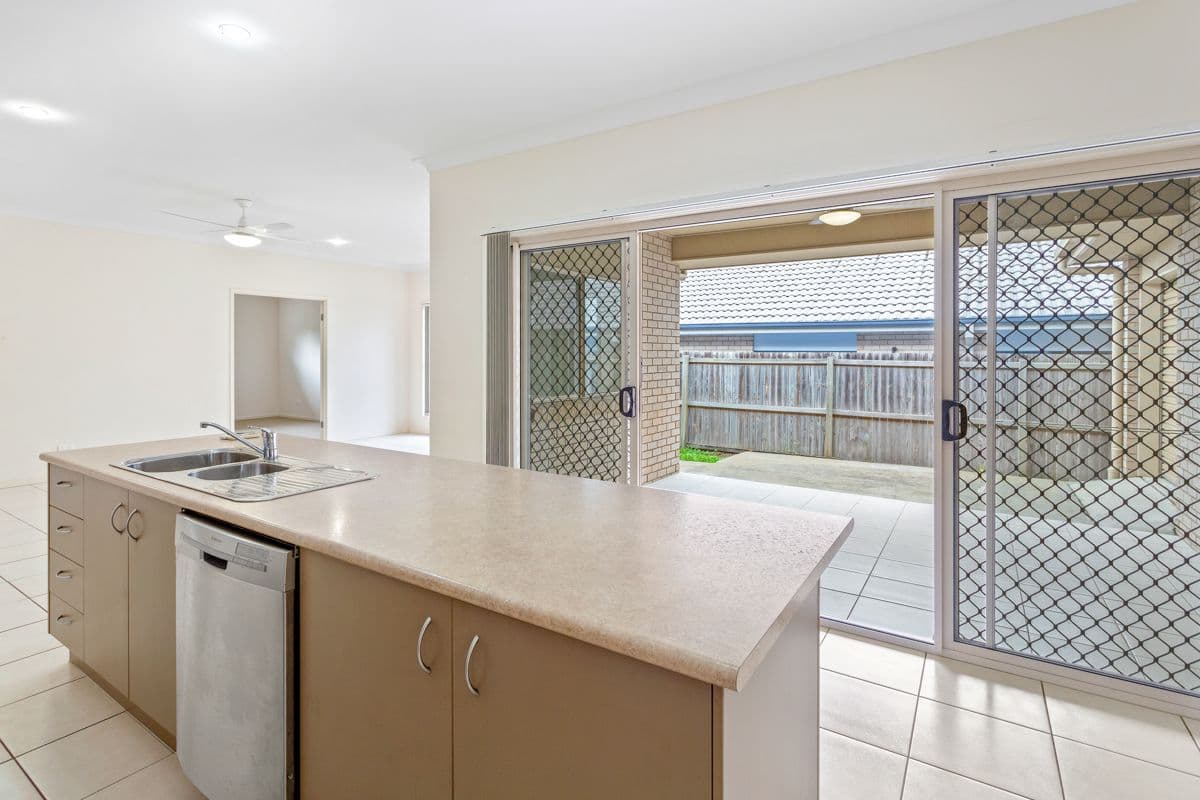 28 Gibbs Street, North Lakes QLD 4509, North Lakes - Thumbnail 3