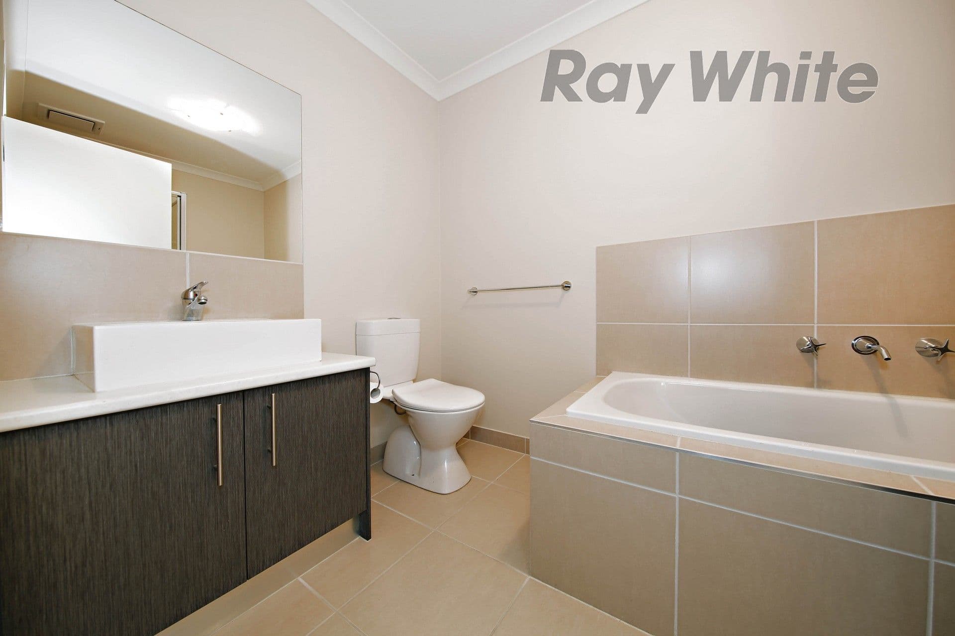 10 Honolulu Drive, Point Cook VIC 3030, Point Cook - Thumbnail 7