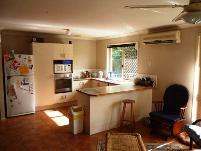 13 Nozomi Street, BURLEIGH WATERS QLD 4220, Burleigh Waters - Thumbnail 4