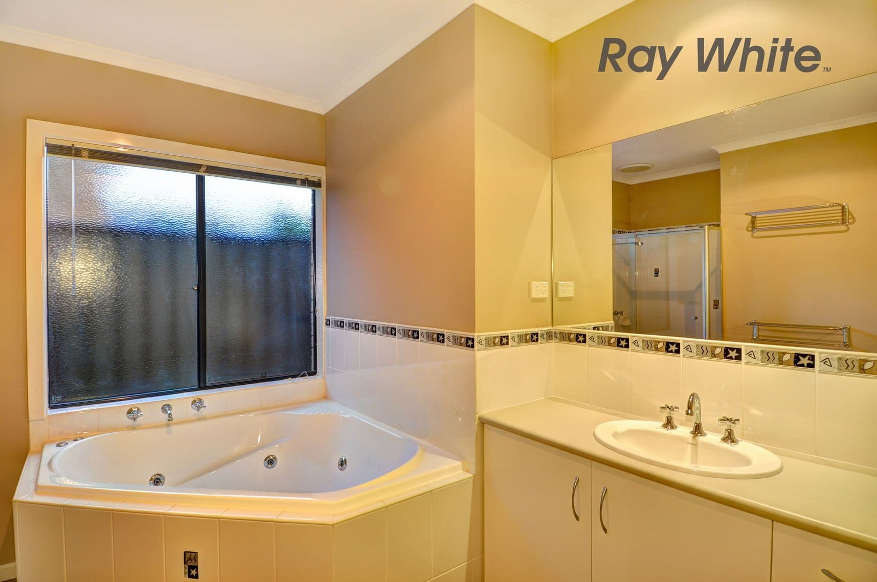 14 Menzies Avenue, POINT COOK VIC 3030, Point Cook - Thumbnail 5